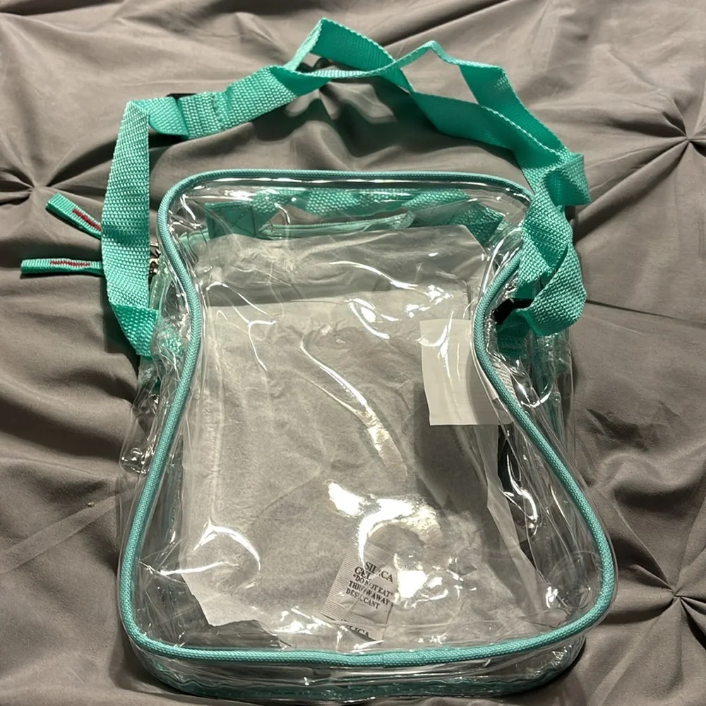 Stadium ready, clear and mint green crossbody! - Picture 3 of 6